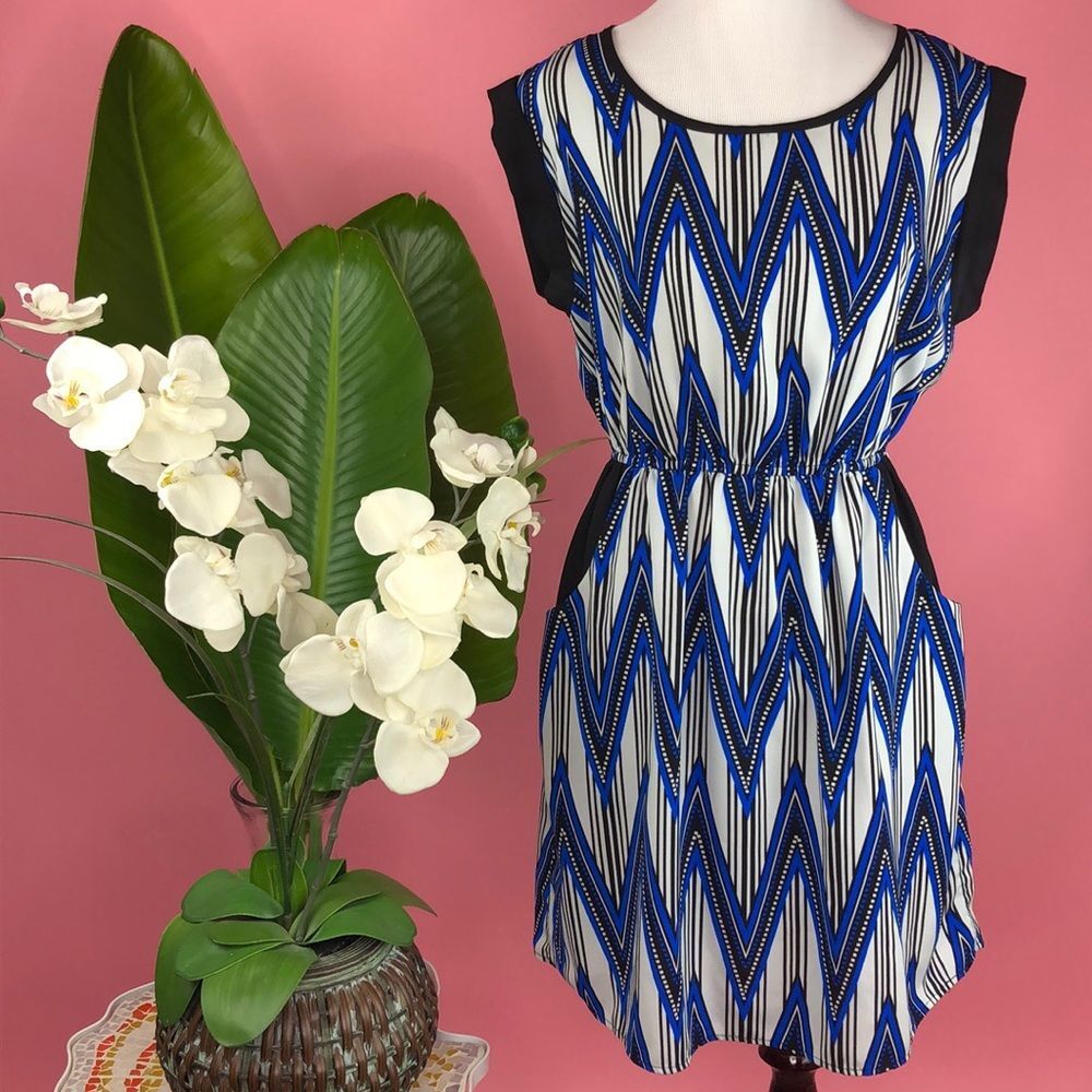 Soprano Electric Multi Chevron Scoop Neck Dress